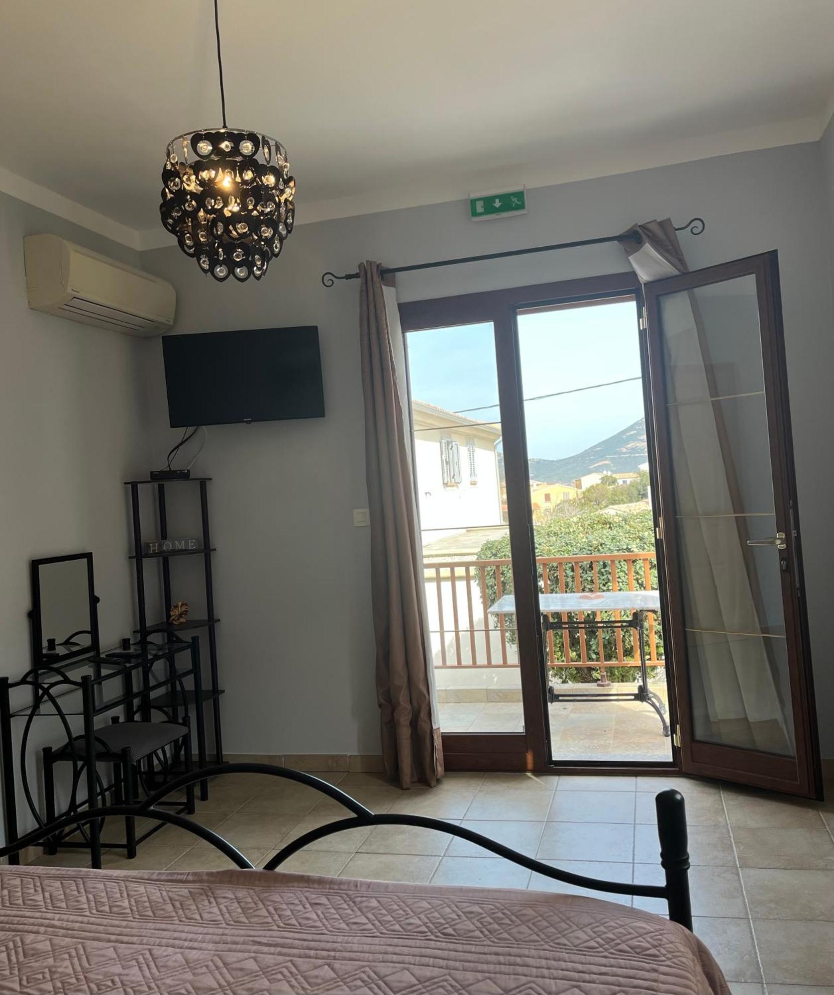 גלריה Residence U Filipaghju מראה חיצוני תמונה