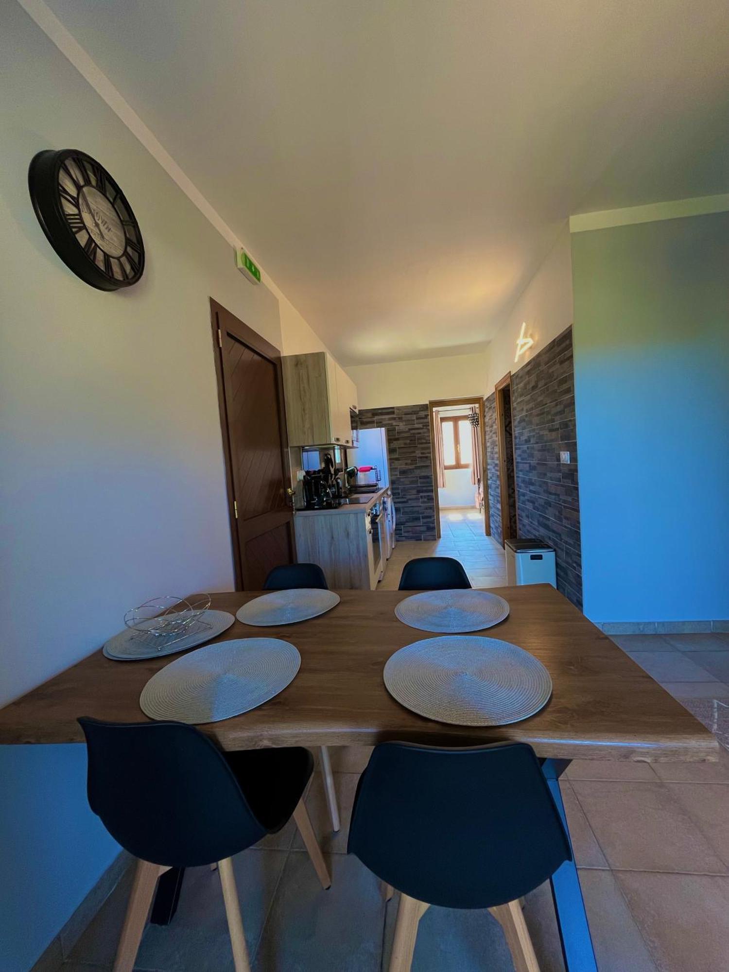 גלריה Residence U Filipaghju מראה חיצוני תמונה